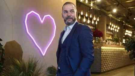 First Dates Application 2024 Start Dates Casting Contestants 3 Fred Sirieix